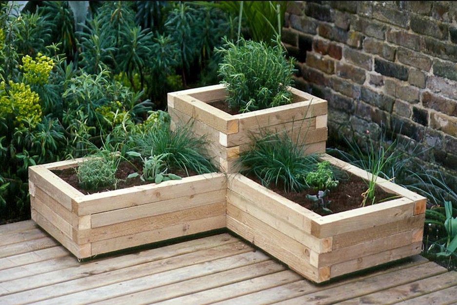 How to Make a Wooden Planter